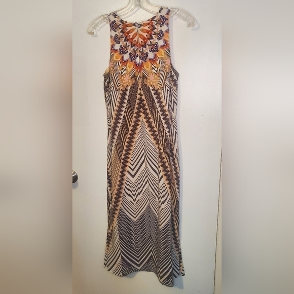 HD in Paris Colorful Chevron Midi Dress - Picture 5 of 7